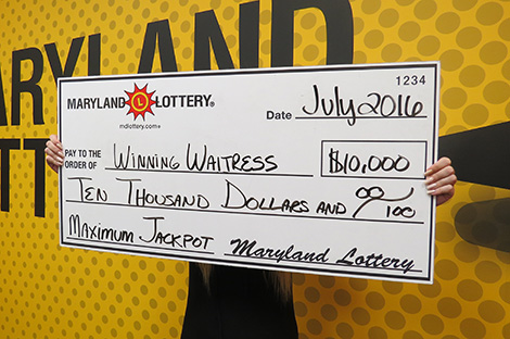 $10,000 Maximum Jackpot_Winning Waitress_web