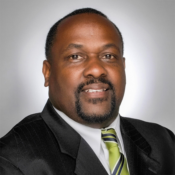 Photo portrait of Kevin Richardson